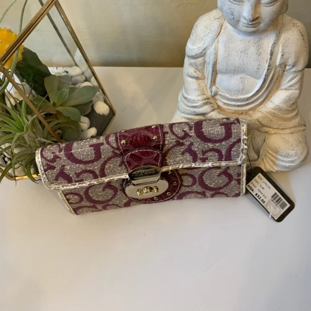 Vintage Guess  credit card and Wallet